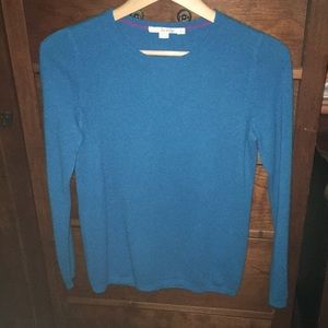 Woman’s sweater soft blue 100% cashmere